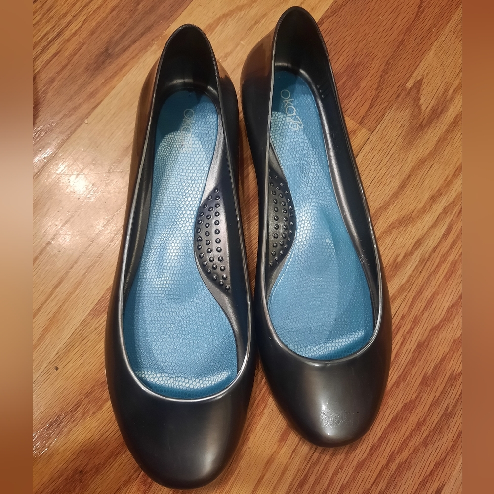 Oka-B Taylor Silver Pewter Ballerina Pool Flats‎ Recyclable Waterproof Women’s 9